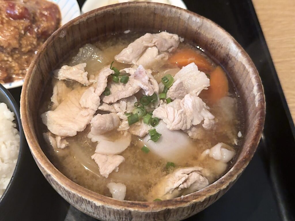 岩戸:豚汁定食2