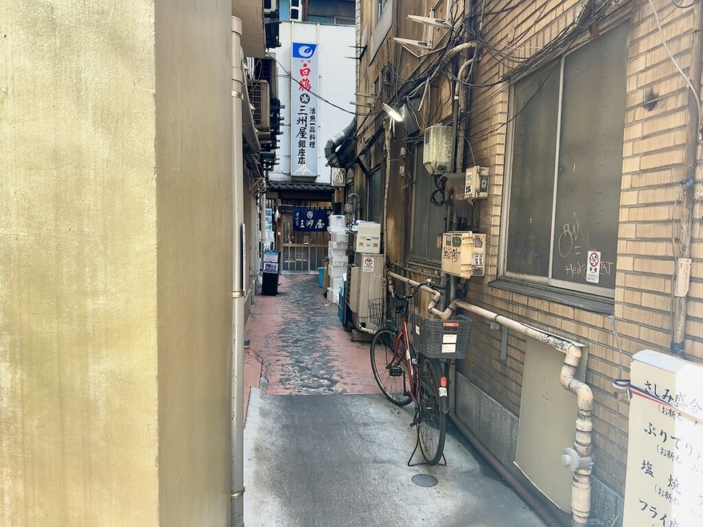 三州屋:外観