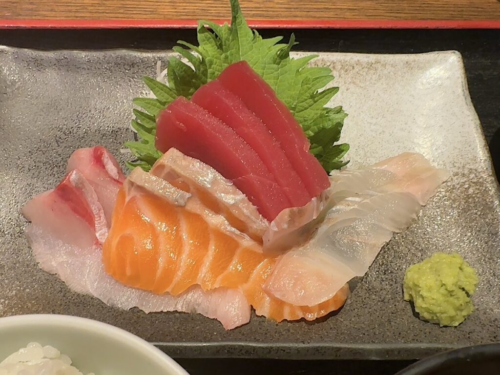 なお樹:刺身盛り合わせ定食2