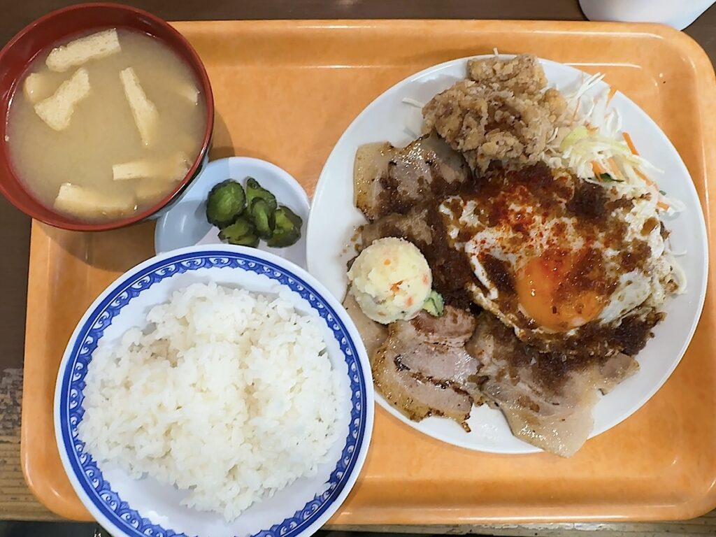 そのだ:チャーシューエッグ定食