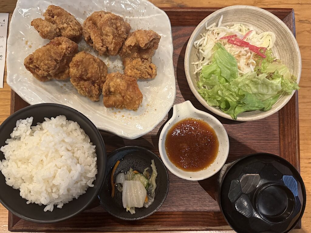 鳥どり:唐揚げ合盛り定食1