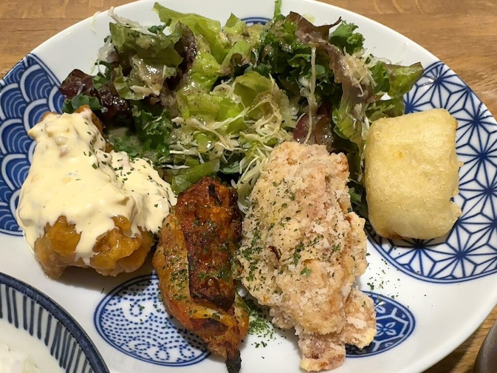 いっかく食堂:トリプルチキン定食2