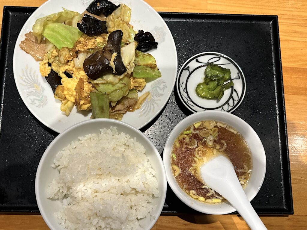 石の家：ムースーロ定食