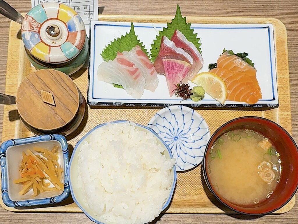 喜水丸:朝刺身定食1