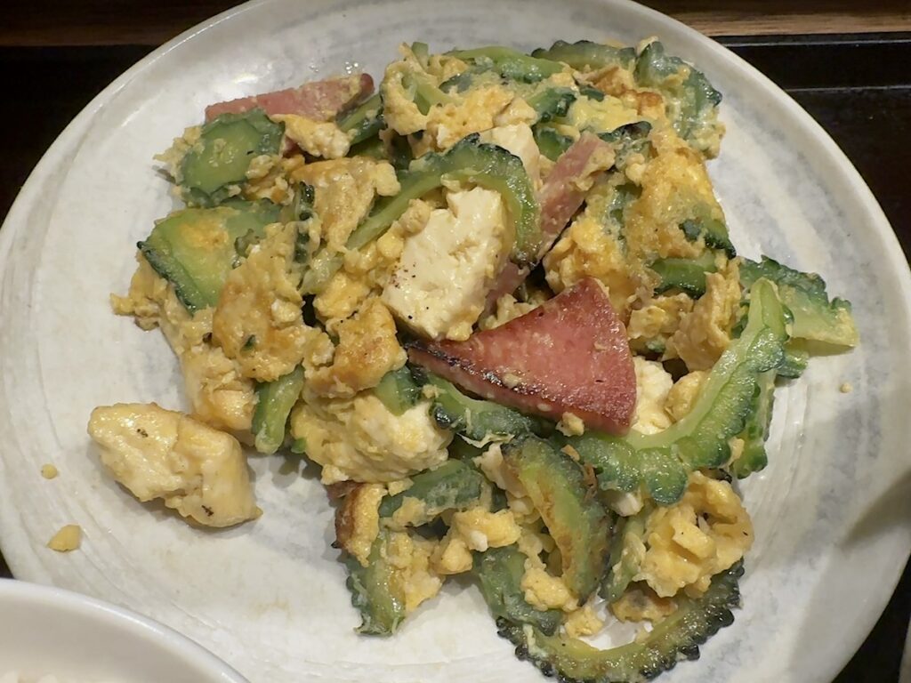 やんばる：ゴーヤチャンプルー定食2