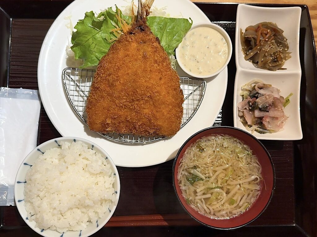 さつき：アジフライ定食1