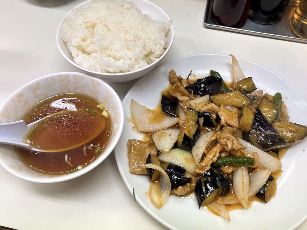 兆楽（宇田川町）：肉ナス炒めライス