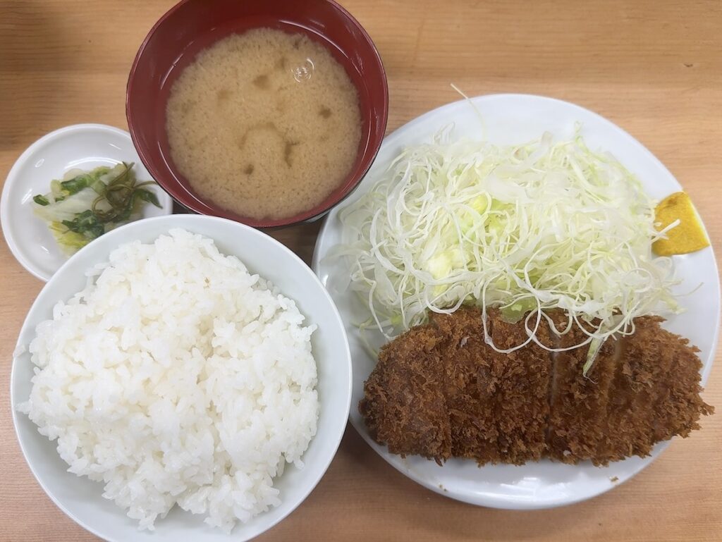 いちよし:ロースカツ定食