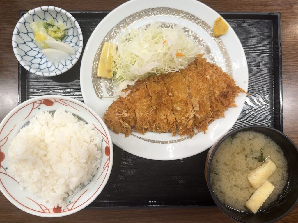 和来:チキンカツ定食