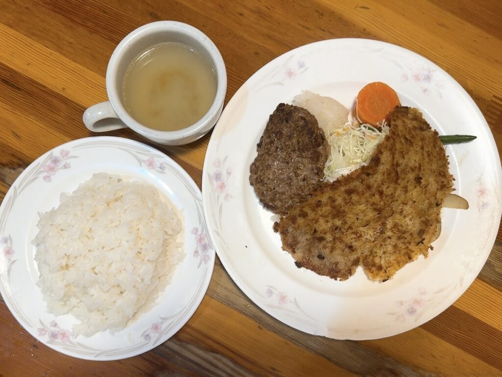 ザ:ハンバーグ:ポークカツ&自家製ハンバーグ