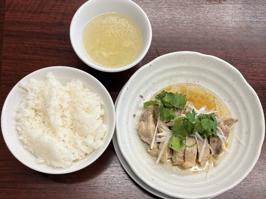 大興：むし鶏のネギソースがけ