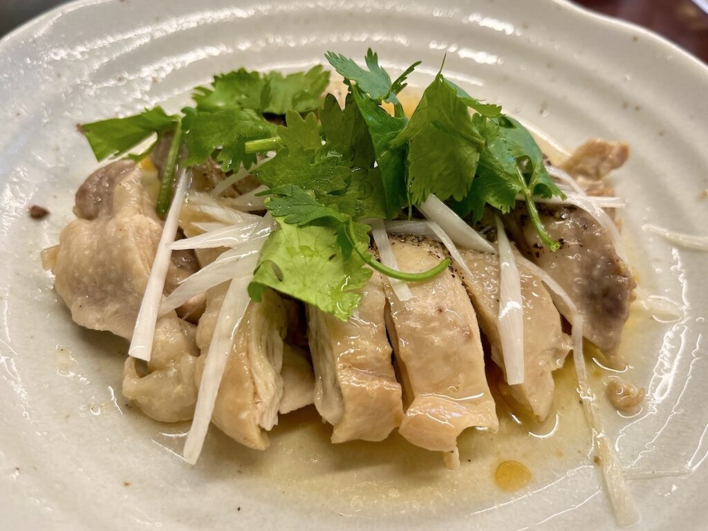 大興：むし鶏のネギソースがけ