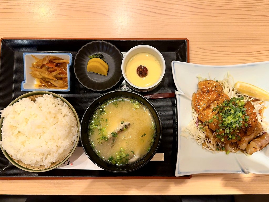 博多天乃：トンテキ定食