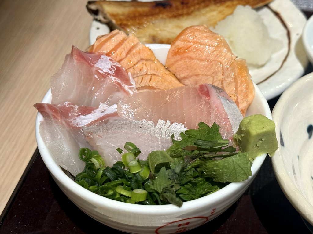 日の出　博多デイトス：貝汁定食2