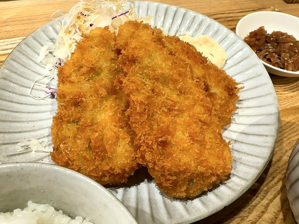 三陽食堂：アジフライ定食2